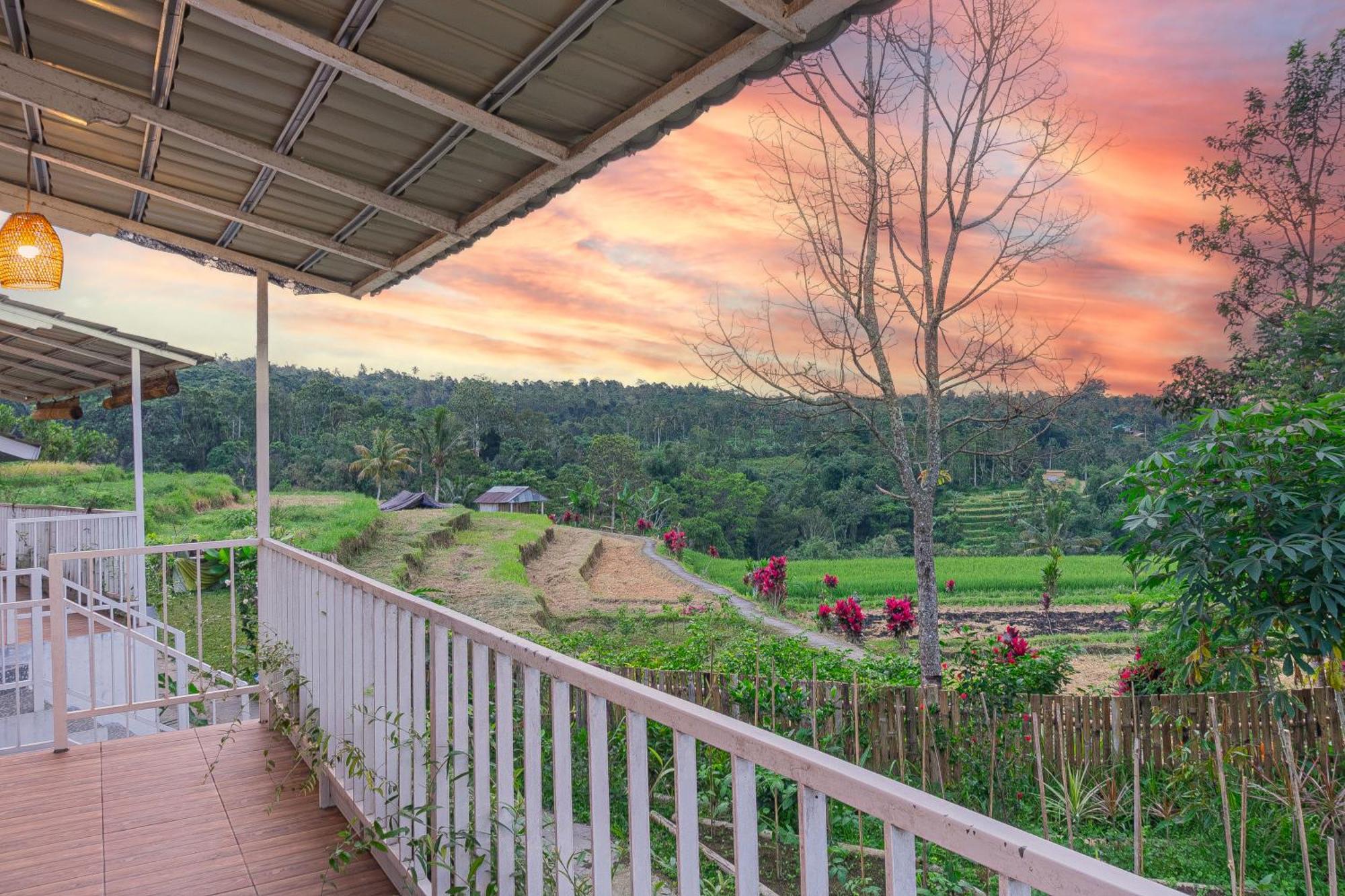 Santya Loka Lodge & Twin Waterfall Jatiluwih Εξωτερικό φωτογραφία