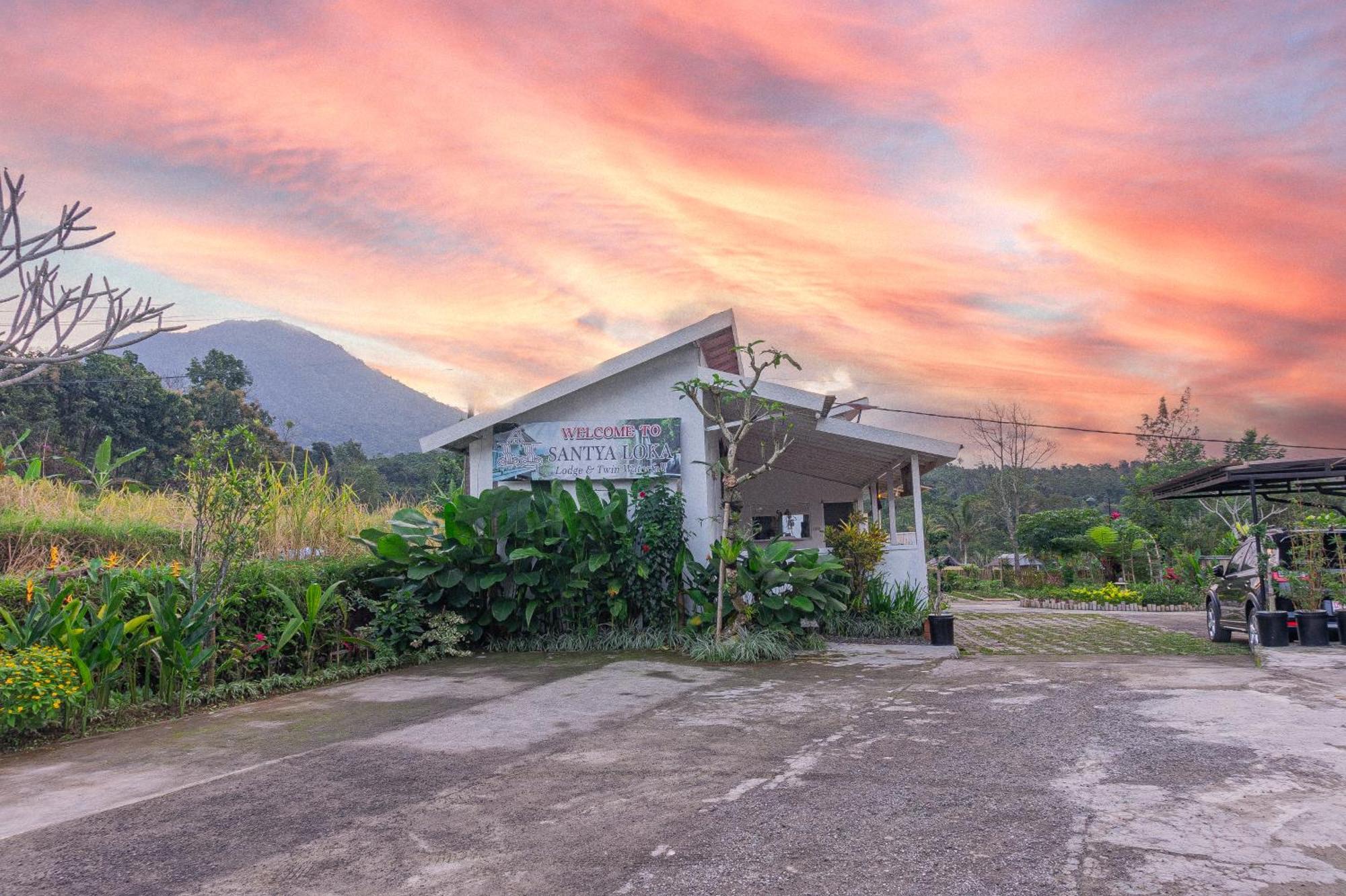 Santya Loka Lodge & Twin Waterfall Jatiluwih Εξωτερικό φωτογραφία